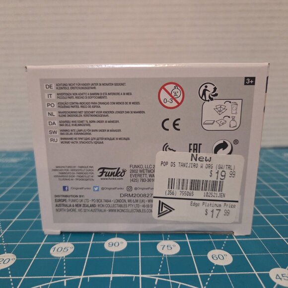 Funko POP Animation Demon Slayer Tanjiro Kamado GITD Special 873 Vinyl Figure - Picture 5 of 6